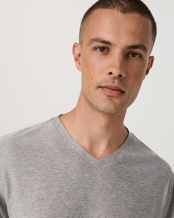 Strato Tech V-Neck Tee | Heather Grey